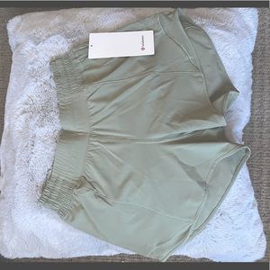 NWT Lululemon Hotty Hot HR Short High Rise! Size 4 Sage green